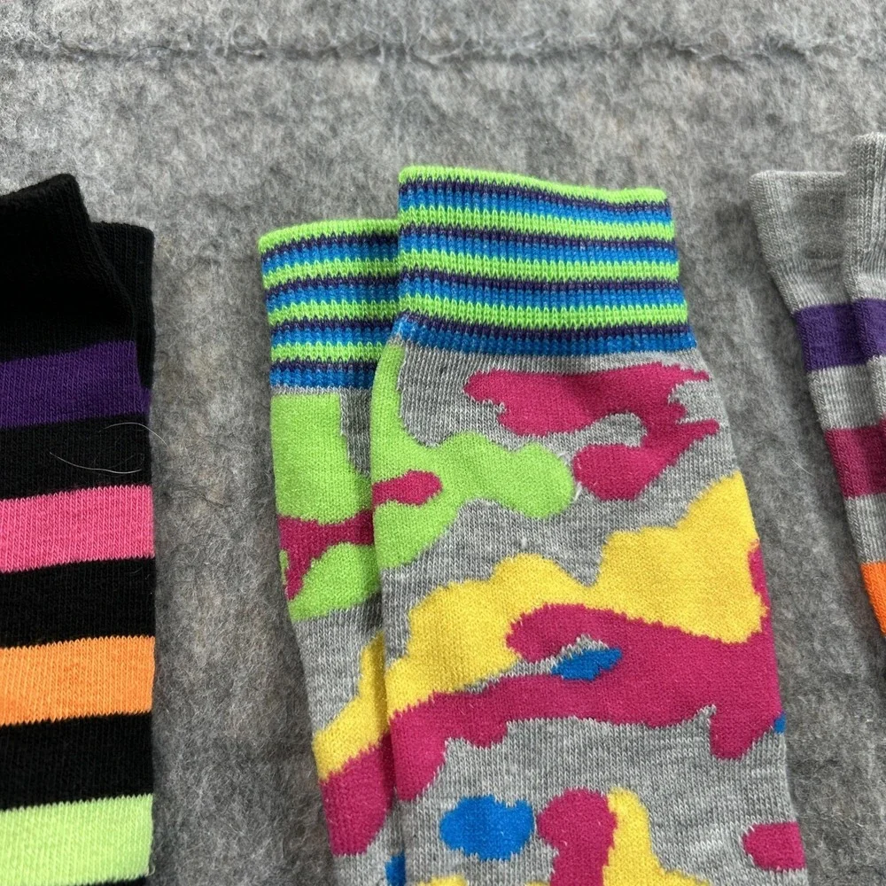 5 Pairs of Ladies' Stretch Socks size 9-11 Multicolored Stripes Geometric‎